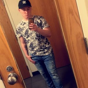 Meet your Posher, Tyler